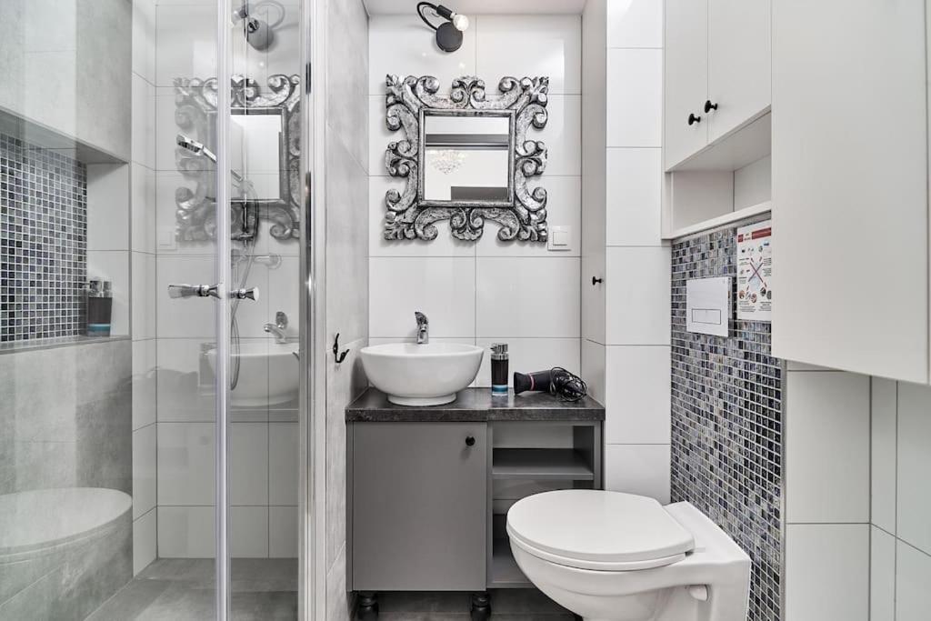 Apartment Komfort W Sercu Miasta *